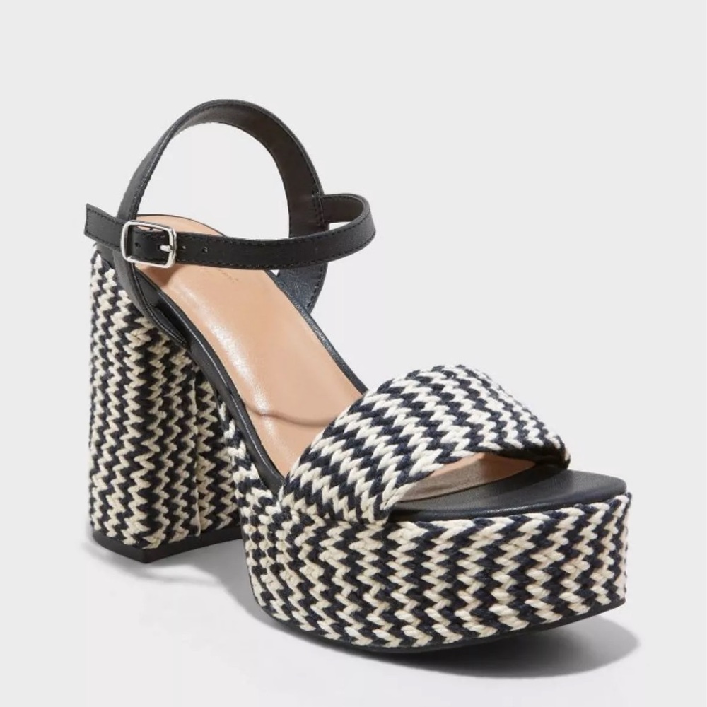 PLATFORM HEELS